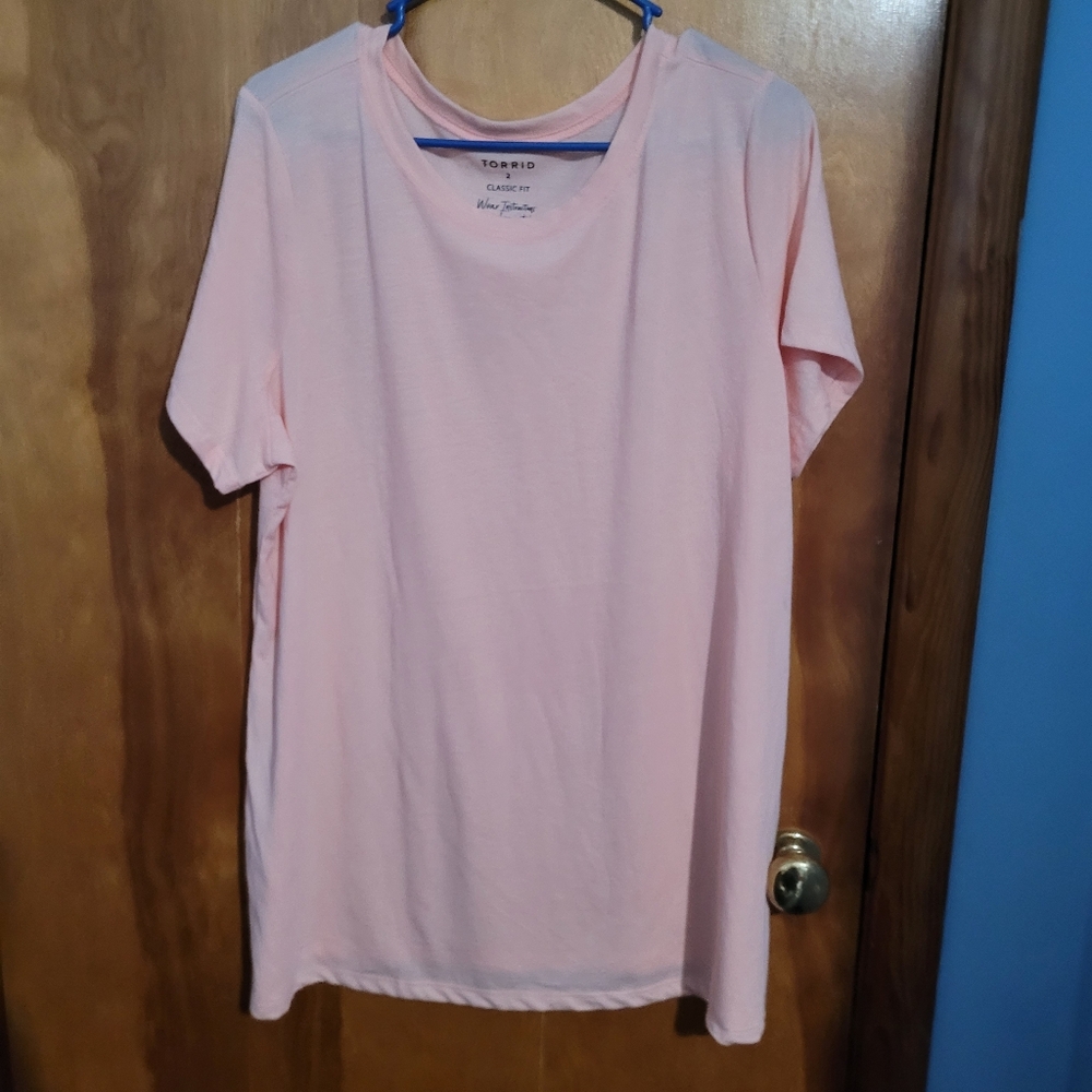 Torrid Light Pink/Peach Short Sleeve Tee